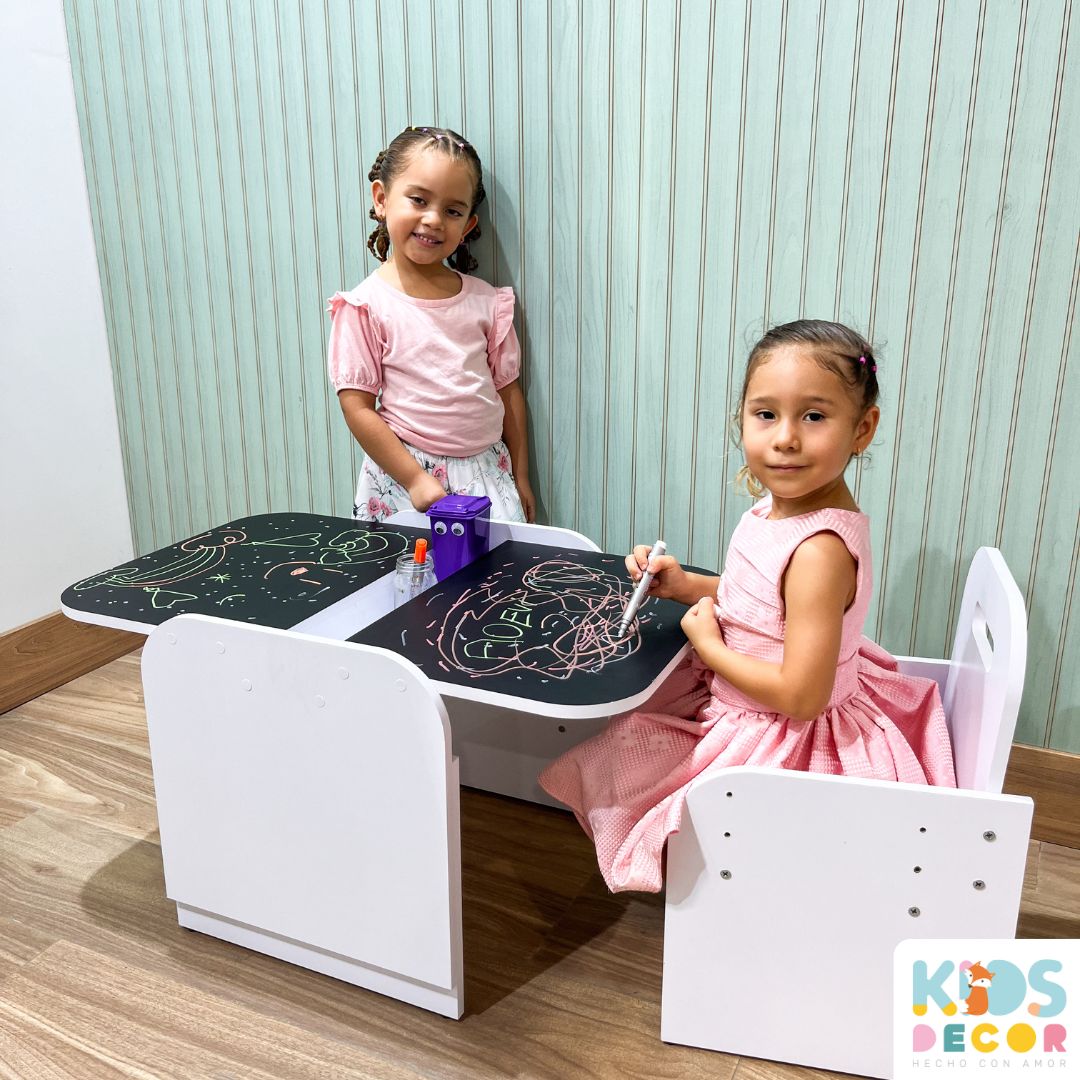 Set Mesa Infantil Graduable en Altura para 2 Niños 'CreceConmigo' + 2 Sillas + Marcadores de Tiza Líquida - Kids Decor Colombia