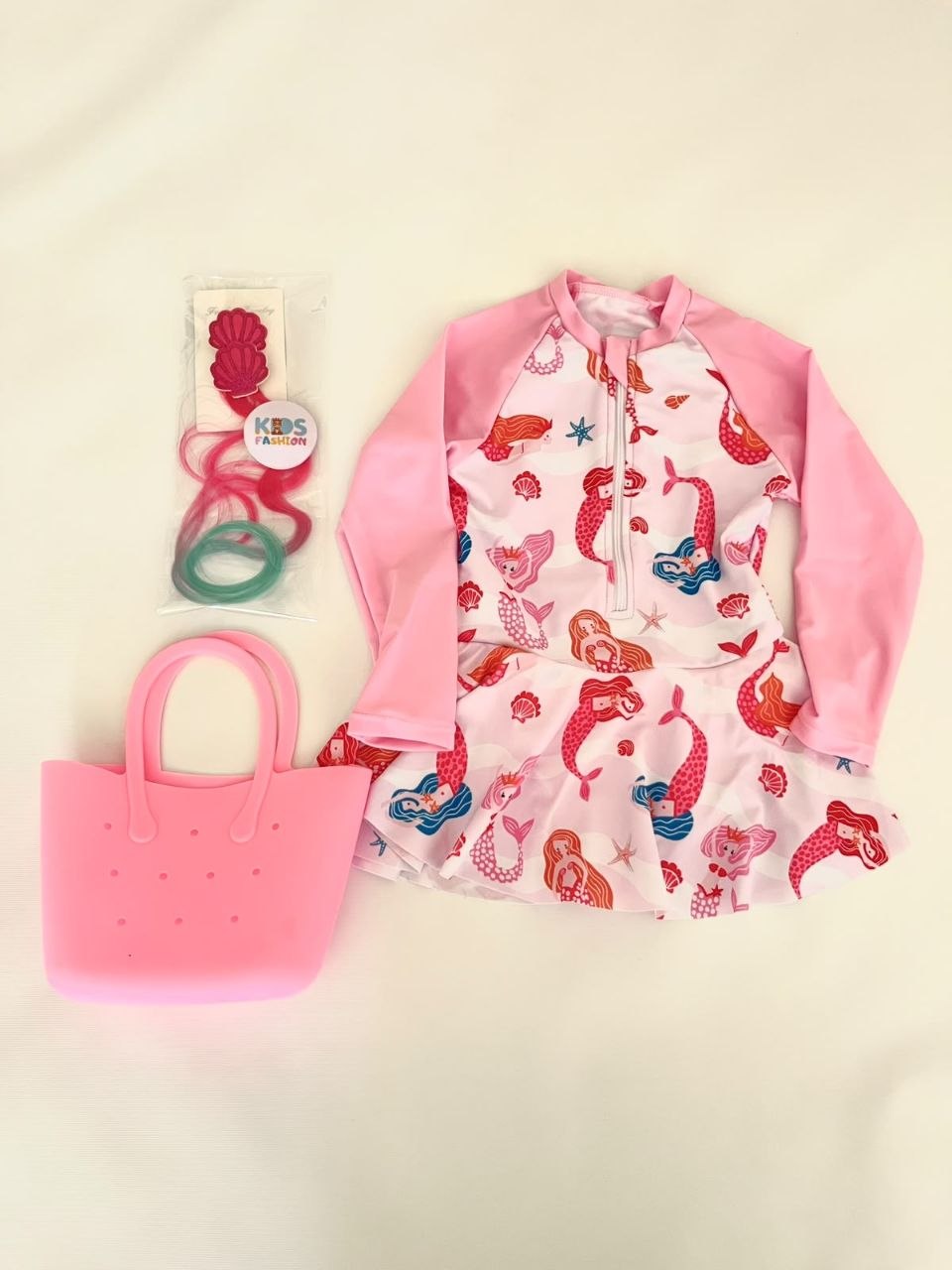 Vestido de Baño Sirenas Rosa con Bolso y Ganchitos para Niña - Kids Decor Colombia
